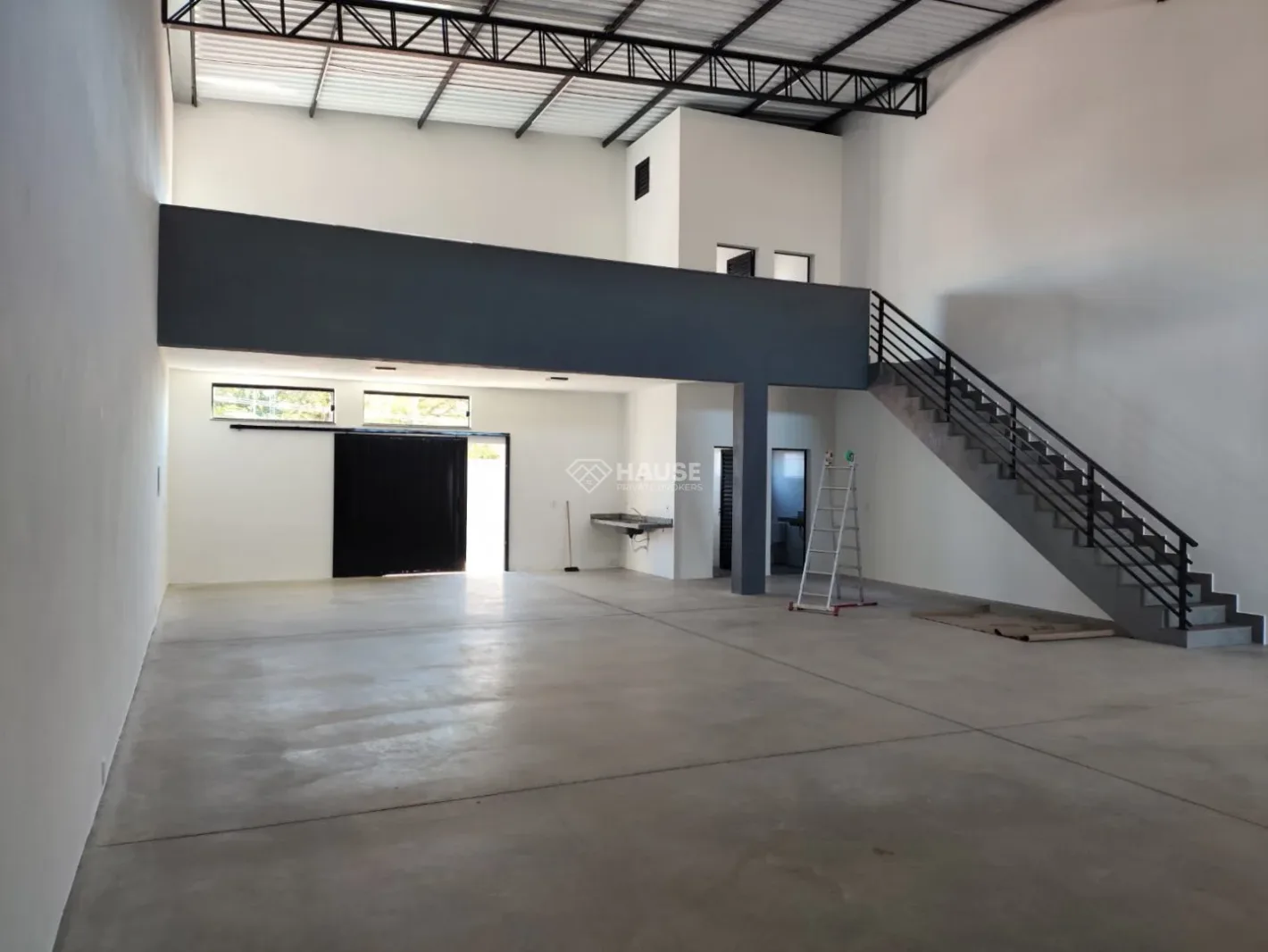 BARRACÃO / GALPÃO COMERCIAL PARA LOCAÇÃO EM ITATIBA – SP - Galpão em Jardim Verona SP
