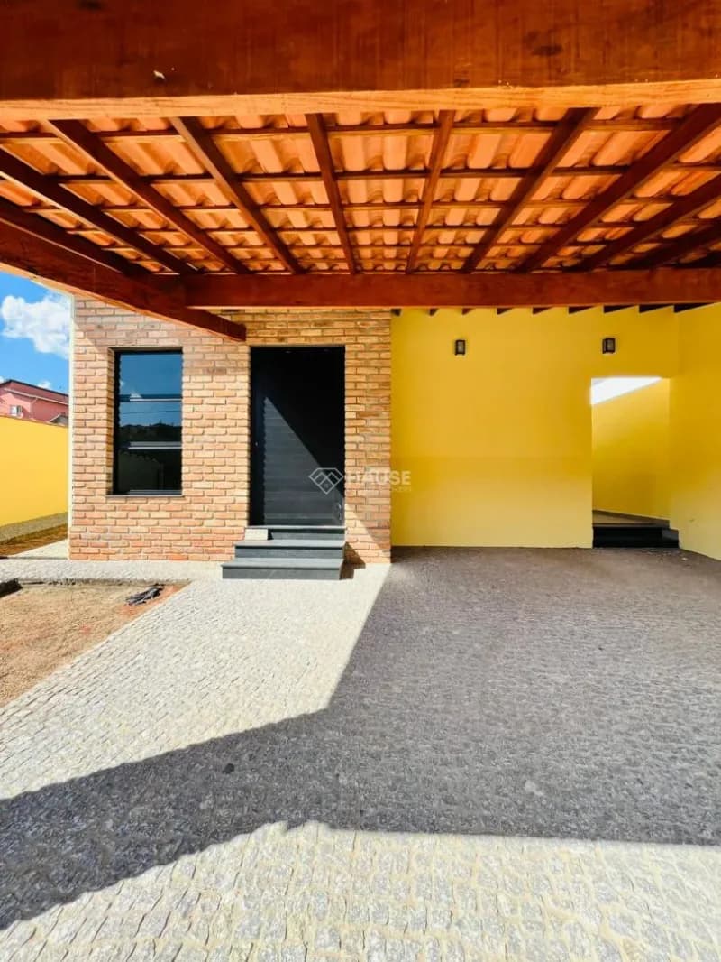 Casa à Venda no Bairro Nova Itatiba – Itatiba/SP | 3 Dormitórios, Área Gourmet e Terreno Amplo | Aceita Financiamento - Casa em Nova Itatiba SP