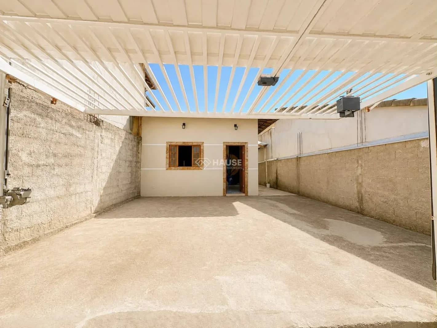 Casa Térrea à Venda no Bairro Terra Nova em Itatiba – 2 Quartos, Suíte e 2 Vagas | R$ 400 mil - Casa em Loteamento Residencial Terra Nova SP