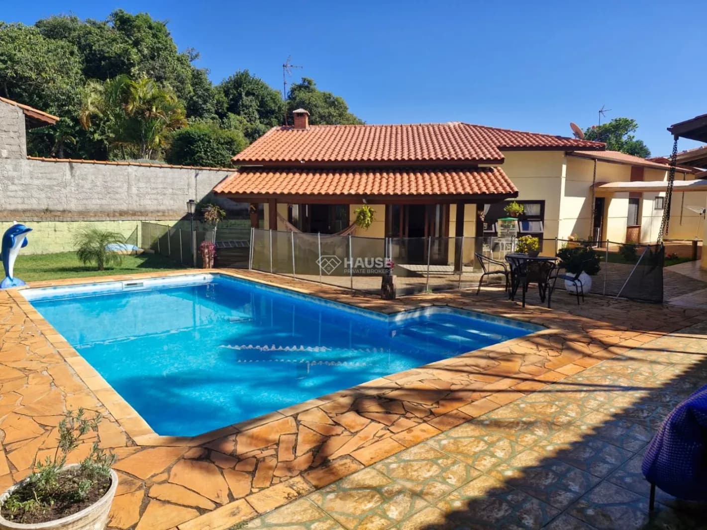 Chácara à Venda no Recanto Princesa da Colina em Itatiba – 3 Dormitórios, Piscina e 1.000 m² de Terreno - Casa em Recanto Princesa da Colina SP