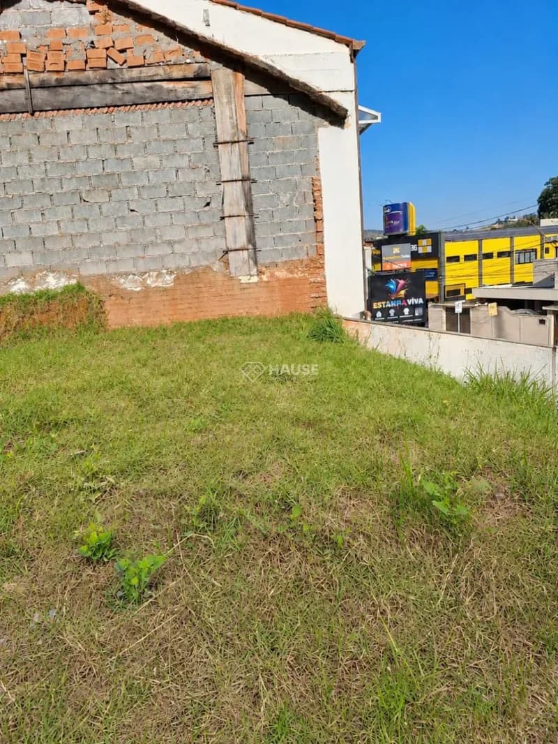 TERRENO À VENDA EM LOCALIZAÇÃO PRIVILEGIADA - Terreno em Vila Prudente de Moraes SP