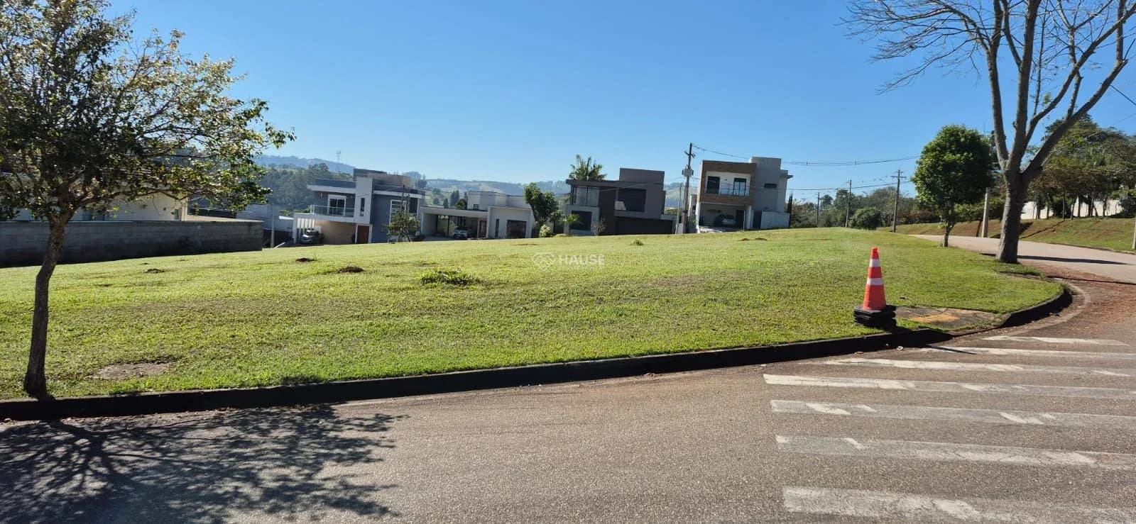 Terreno à venda no Condomínio Sete Lagos em Itatiba/SP – 593 m² | Esquina | Próximo ao Clube e à Portaria - Terreno em Condomínio Residencial Sete Lagos SP