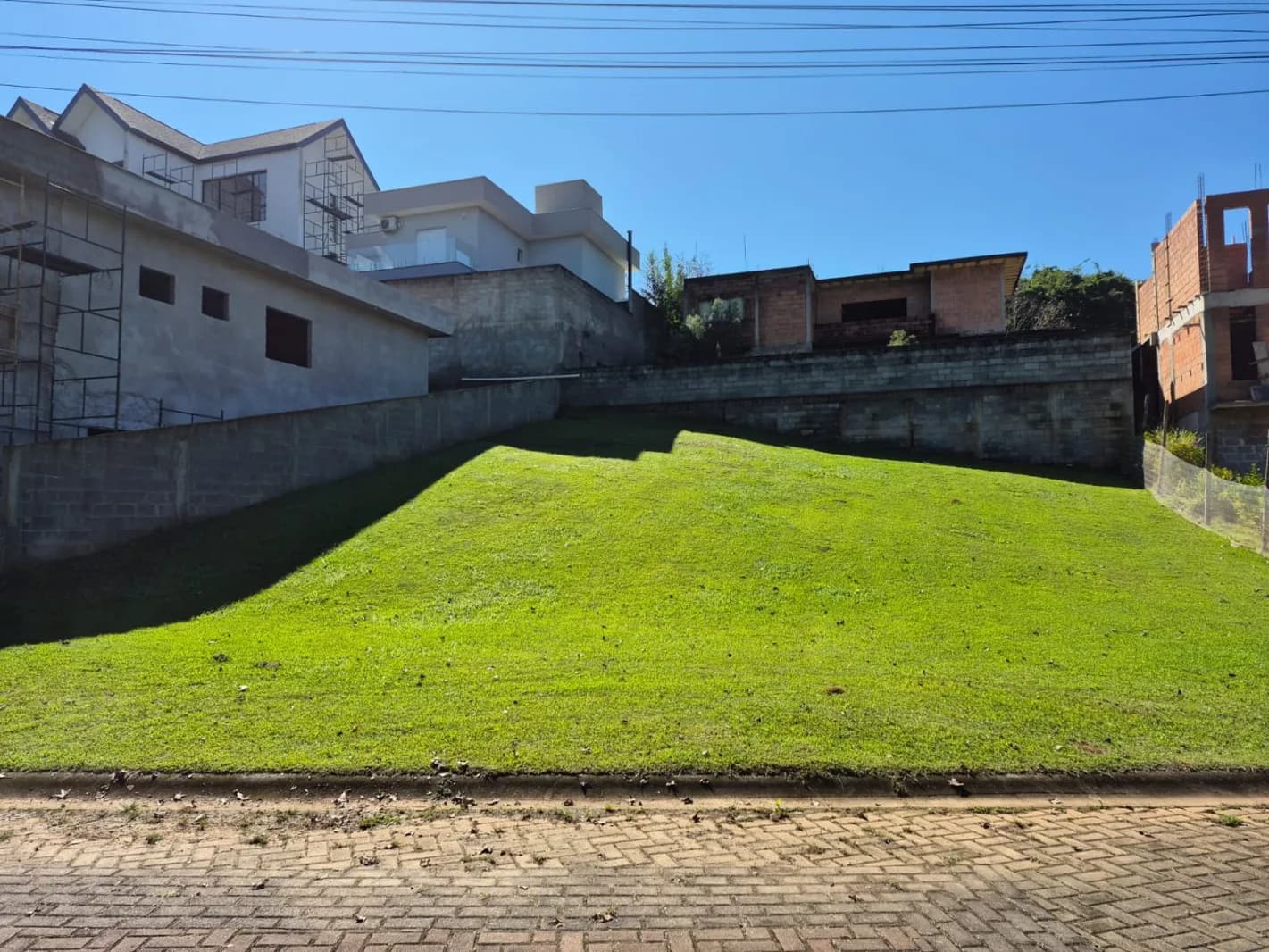 Terreno à Venda no Condomínio Ville de France em Itatiba – 391m² em Localização Privilegiada | R$ 371.000,00 - Terreno em Condomínio Ville de France SP