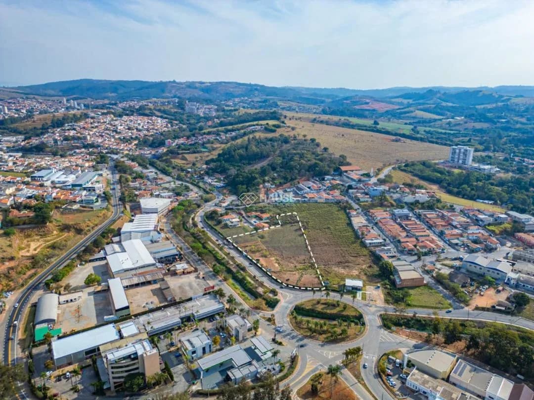 Terreno Comercial à Venda em Localização Estratégica – Excelente Oportunidade de Investimento - Comercial (outro) em Jardim Nossa Senhora das Graças SP